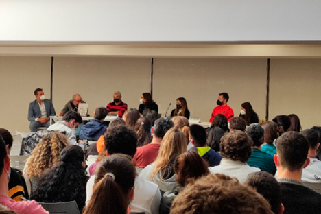 Servicio de Atención a Personas con Necesidades Especiales (SAPNE) noticia mesa redonda sapne Servicio de Atención a Personas con Necesidades Especiales (SAPNE) Estudiar en Universidad Privada Madrid